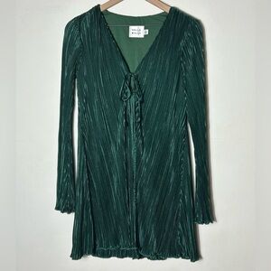 Hello Molly Dress Front Ties Green Size 6 Medium Long Sleeve Pleated Festival